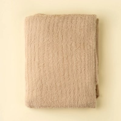 IN8185 - Snug Throw, Oat