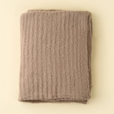 IN8186 - Snug Throw, Tuffet 