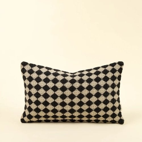 IN8200-C - 21x12 Check Weave Pillow, Black